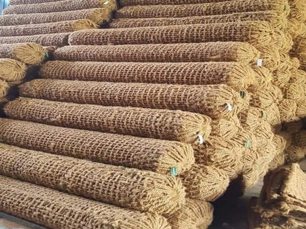 Cocomesh untuk restorasi kebun buah lokal